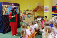 Divadlo v MŠ: O Sněhurce
